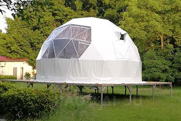 豪華露營帳篷，最接近大自然的生活方式